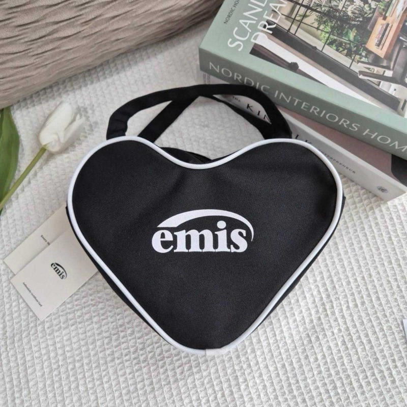 พร้อมส่ง [ใช้โค้ด30%ลด฿1,000] ของแท้💯‼️ emis HEART TOTE BAG กระเป๋าสีดำ รูปหัวใจ 🖤🖤 Black