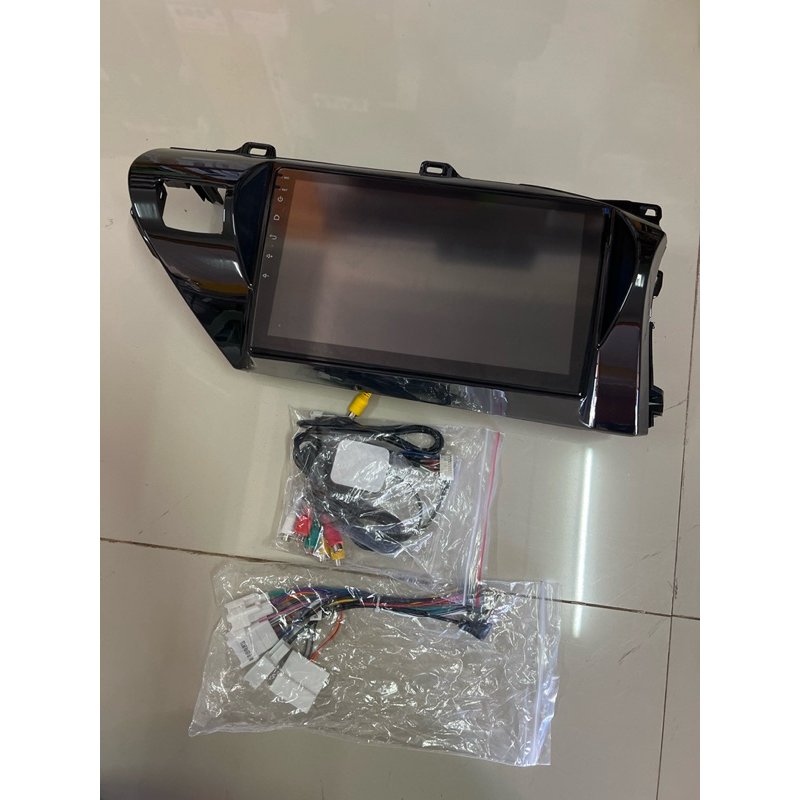 3250บาท จอแอนดอยแท้ 10นิ้ว พร้อมหน้ากากปลั๊กตรงรุ่น TOYOTA REVO 2015+