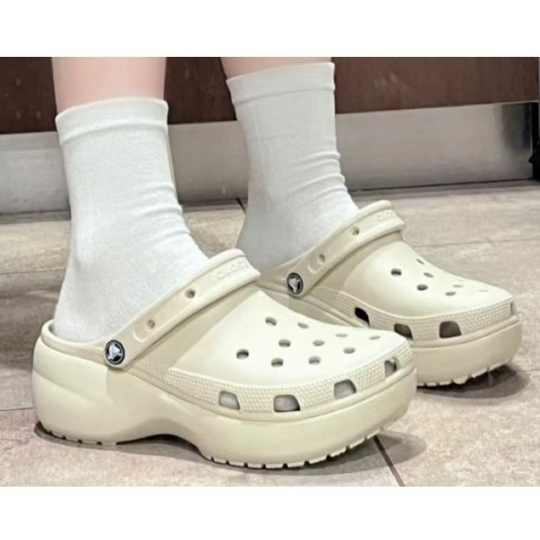 【จัดส่งในวันเดียวกัน】รองเท้าแตะผู้หญิง Cro.c Mega Crush Clog ส้นสูง สุดสวย งานดี มีไซส์