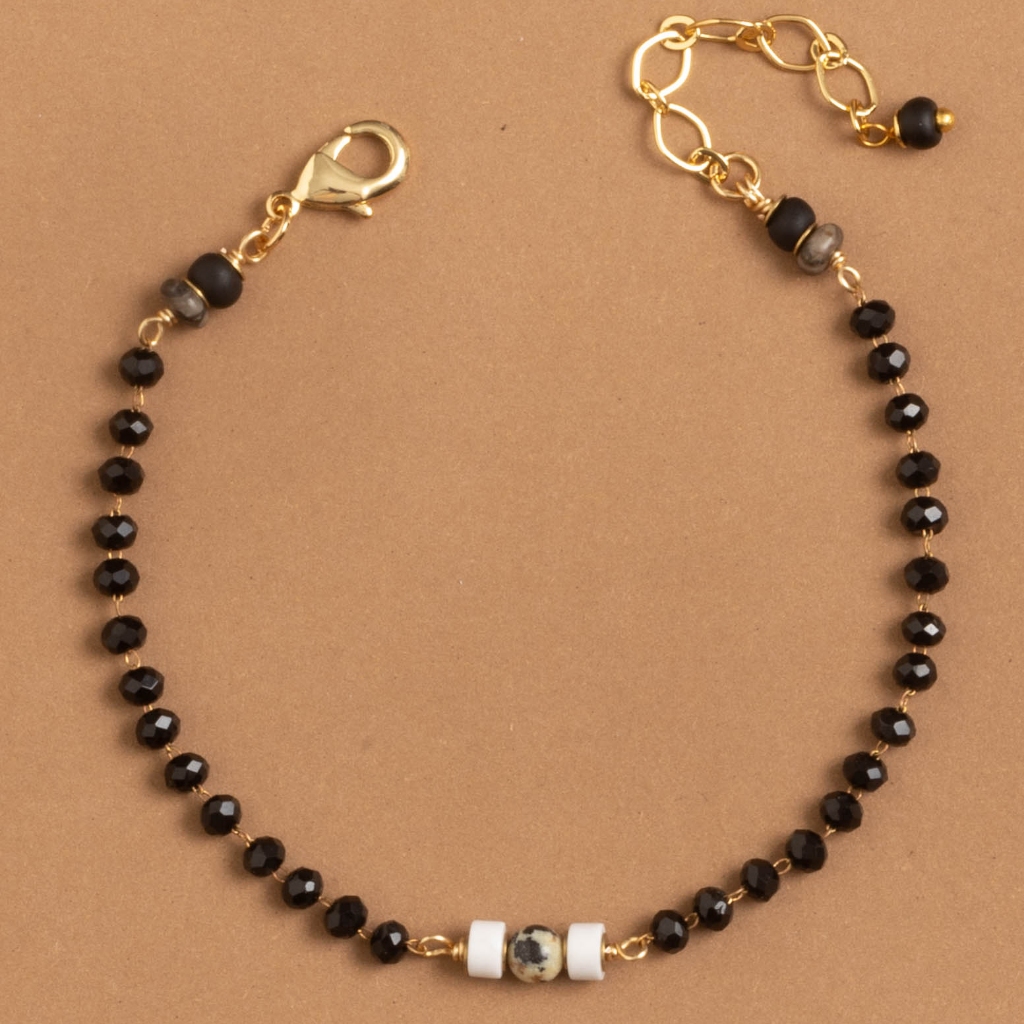 BLACK STONE BEADED BRACELET