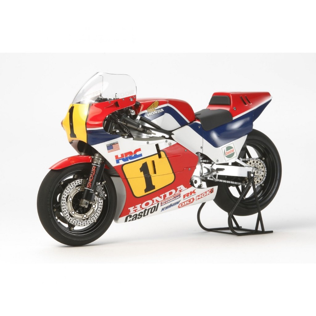 **ต้องประกอบ และทำสีเอง** Tamiya 1/12 Honda NSR500 '84