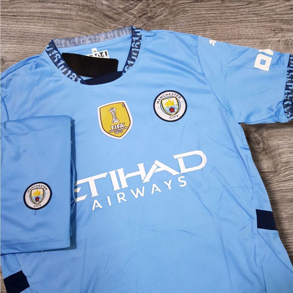 ชุดฟุตบบอล Manchester รุ่นใหม่ลา่าสุด 2024 ชุดผู้ใหญ่ ไซส์ M - L - XL (เสื้อ + กางเกง)