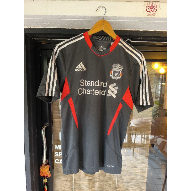 เสื้อบอลแท้ Liverpool 2011