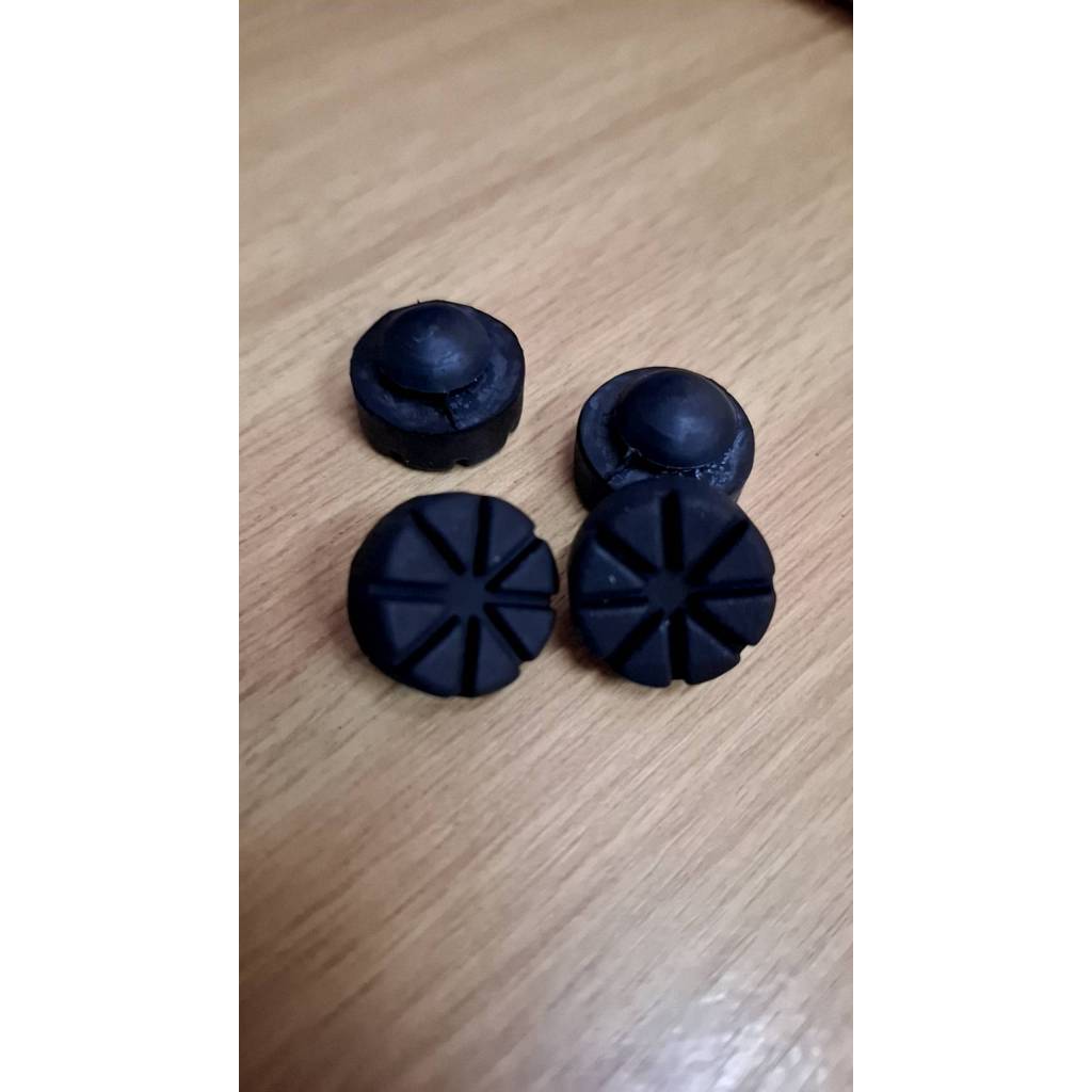 ลูกยางรองเบาะมอเตอร์ไซค์ YAMAHA FINN ขายยกชุด 4 ตัว