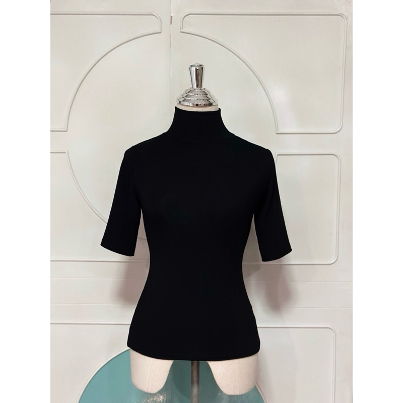 Turtleneck Shirt เสื้อยืดคอเต่าแขนสามส่วน