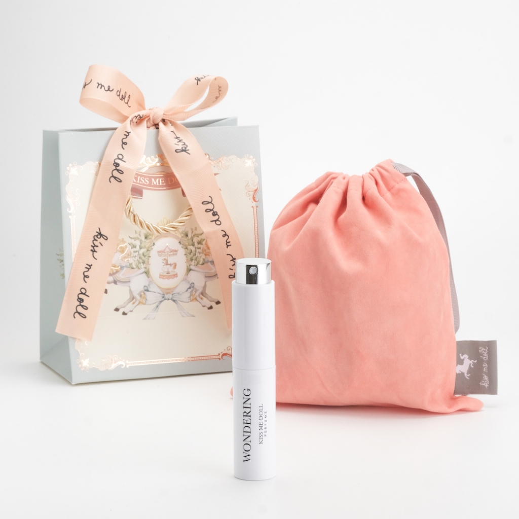 Kiss Me doll Perfume น้ำหอม สุดพิเศษจาก Kiss Me Doll ขนาด 10 ml. มีให้เลือกถึง 10 กลิ่น