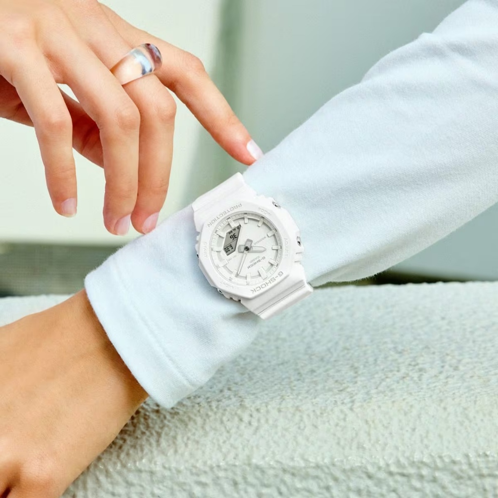 CASIO G-SHOCK มินิขนาดเล็กสุดของผู้หญิง GMA-P2100-7ADR ของแท้ ประกัน CMG
