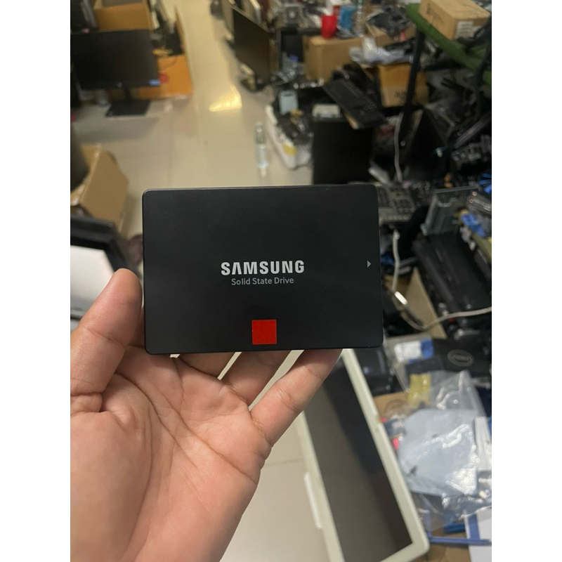 SSD SATA III Samsung 860 Pro 512G สินค้ามือสองใช้งานได้ปรกติ