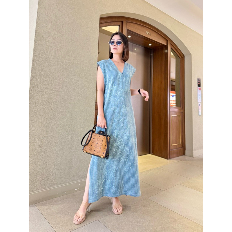V-neck maxi dress(A110) แม๊กซี่เดรส เดรสลายสก๊อต