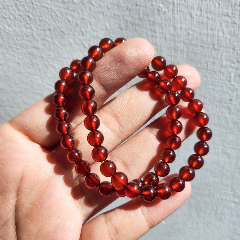 เฮสโซไนต์หรือโกเมนส้ม (Hessonite) 7 mm.