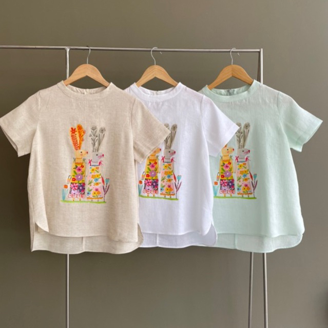 P7เสื้อลินินคอกลมแขนสั้นซิปหลังสกรีนลายกระต่าย
