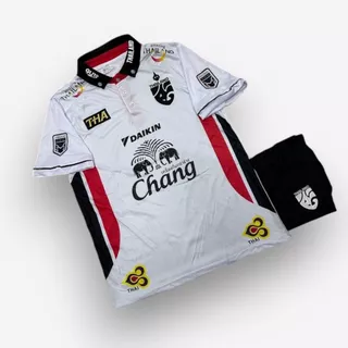 เสื้อบอลไทย ชุดฟุตบอล ชุดกีฬาเสื้อพร้อมกางเกงครบเซ็ต