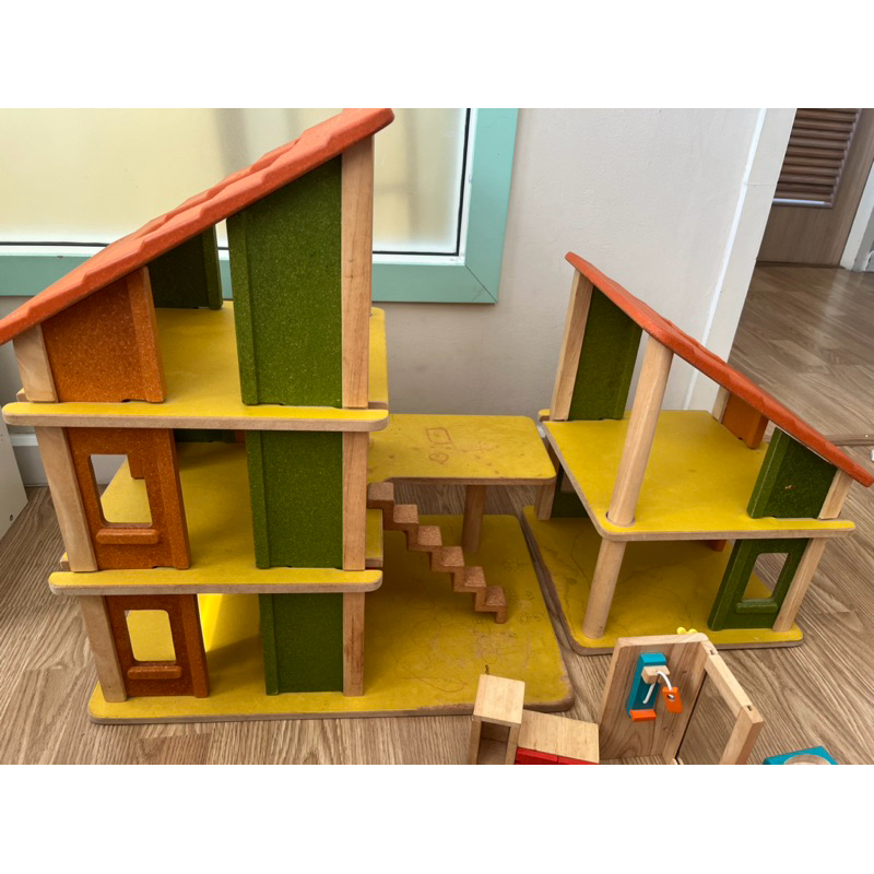 PlanToys CHALET DOLLHOUSE บ้านตุ๊กตาในฝัน ของเล่นไม้ แปลนทอยส์ เสริมสร้างจินตนาการ​ มือสอง