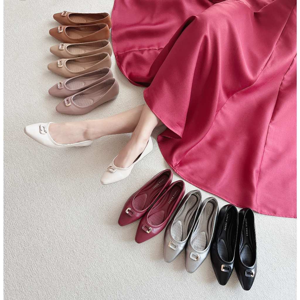 รองเท้าคัชชูผู้หญิง หัวแหลมส้นเตี้ย แต่งอะไหล่หนัง PU Caylashoes (CS670971)