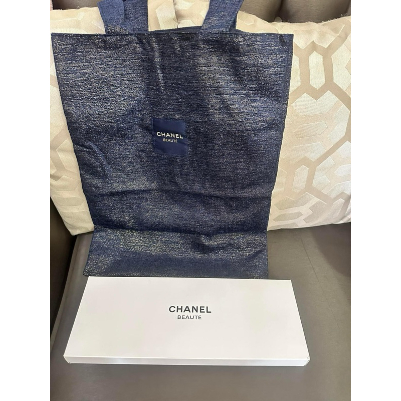 กระเป๋า/ถุงผ้า Chanel ขนาด 34x44 cm ของแท้