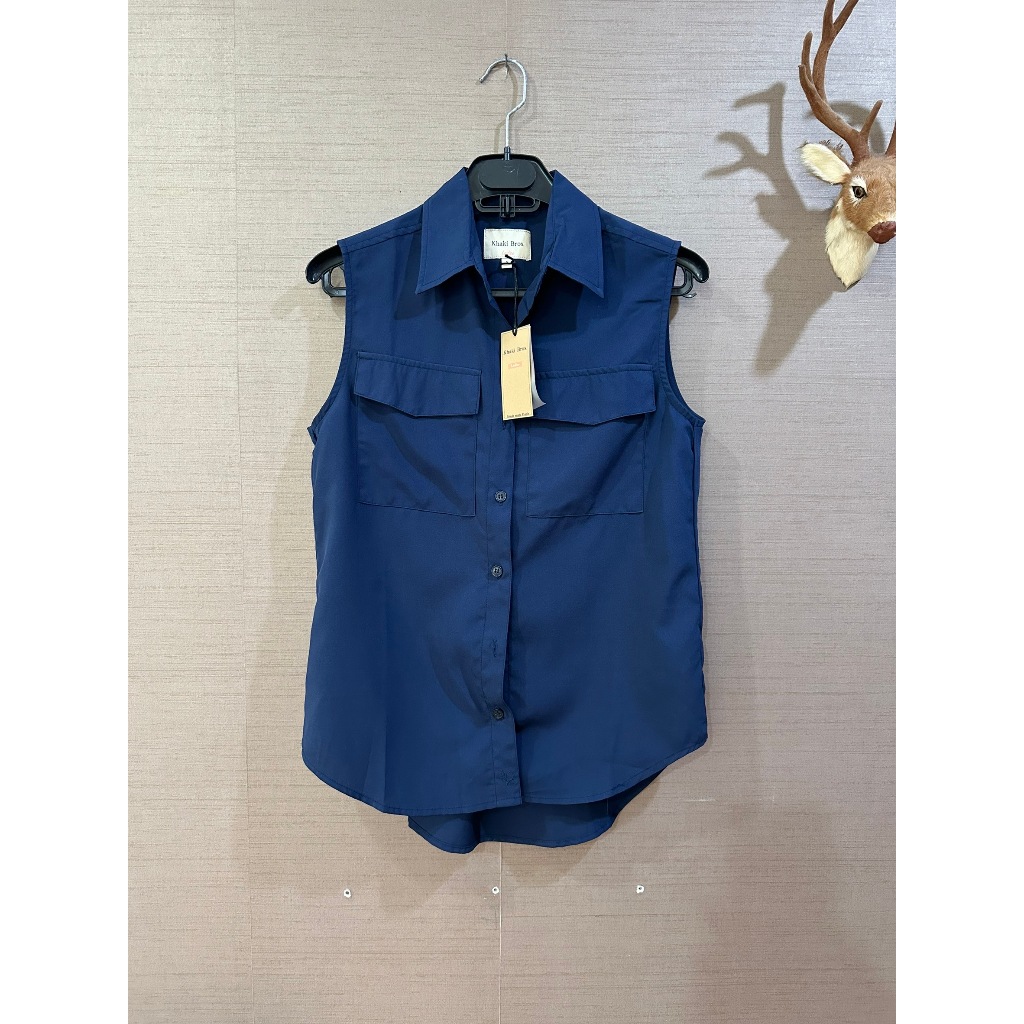 Khaki Bros Shirt สีน้ำเงินเข้ม สภาพ 100% ไม่เคยใส่ ป้ายห้อย ส่งต่อราคาน่ารัก