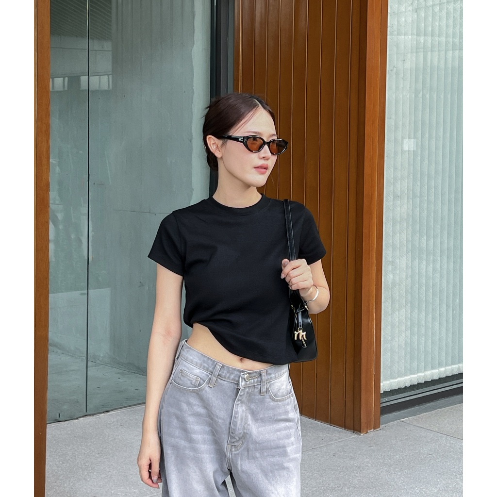 [D2] เสื้อยืดพรางหุ่น งานเวียดนาม ผ้านุ่ม ใส่สบาย