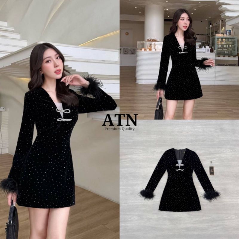 ATN มินิเดรสแขนยาวคอวี ผ้ากำมะหยี่เกรดพรีเมี่ยม ประดับคริสตัลสีเงินเล่นแสงวิบวับสุดๆปลายแขนแต่งขนเฟอร์สุดหรู