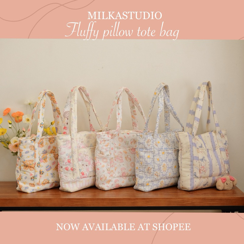 กระเป๋าผ้าหนานุ่มบุใย Milka Fluffy Pillow tote
