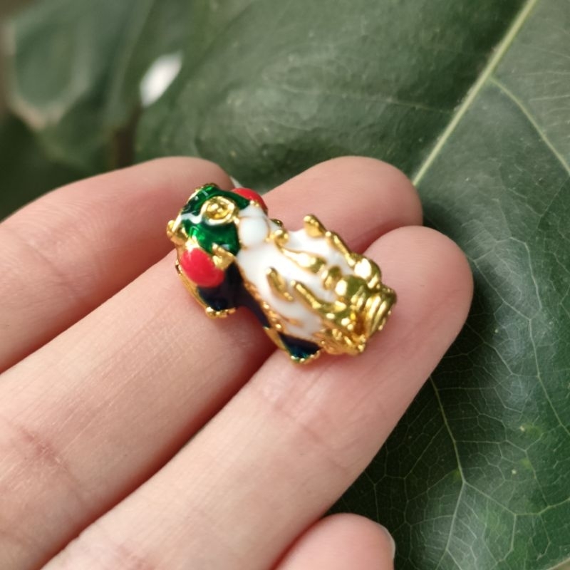 richyamulet ปี่เซียะ ปี่เซียะ 5 ธาตุ ยาว 2 ซม. เสริมดวง ชาร์ม จี้ร้อยตกแต่งสร้อยหิน ลูกปัด pixiu