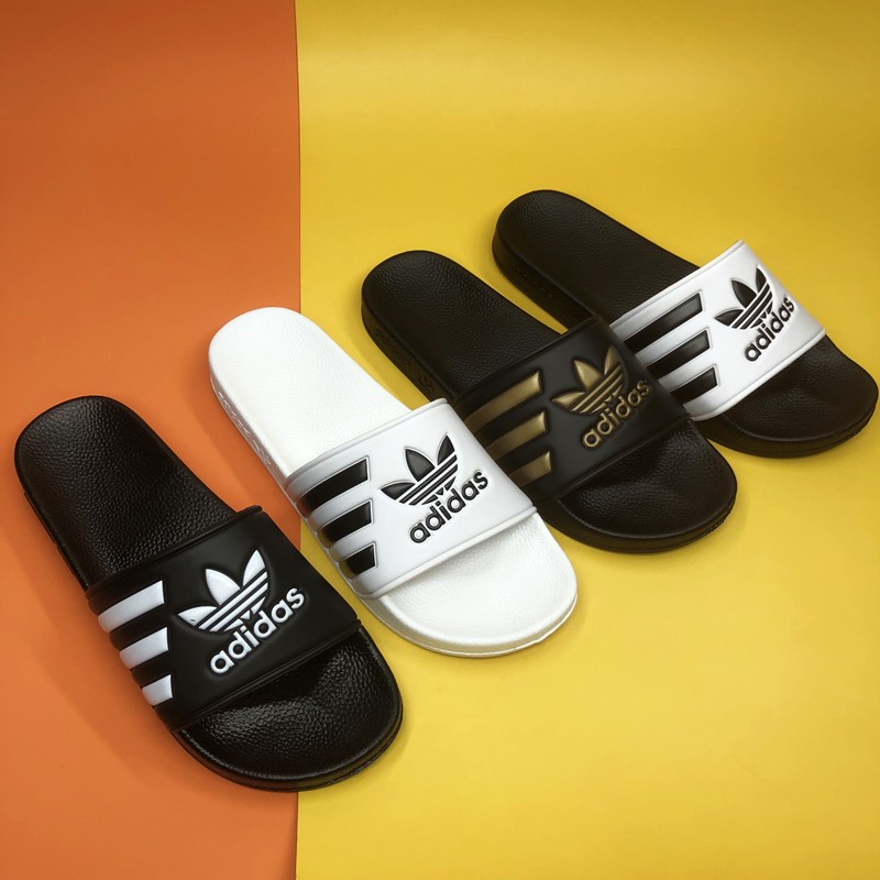 รองเท้าแตะรองเท้าAdidasนิ่มสวมใส่สบาย Unisex รุ่น（แนะนำลูกค้าเพิ่มอีก 1 เบอร์ค่ะ）