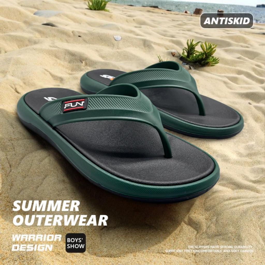 รองเท้าแตะสำหรับผู้ชายคู่แฟชั่นแนวโน้มนุ่มไม่ลื่นผู้ชายพลิกบ้านเกาหลีลื่นสำหรับผู้หญิง