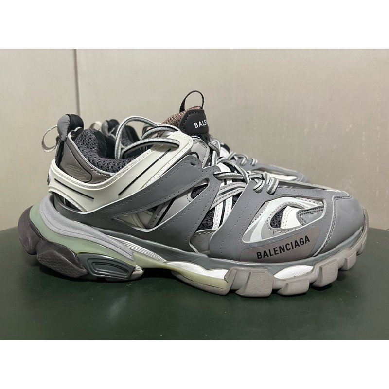 รองเท้า Balenciaga Trackมือสอง size38/25cm.อ่านรายละเอียดก่อนซื้อ
