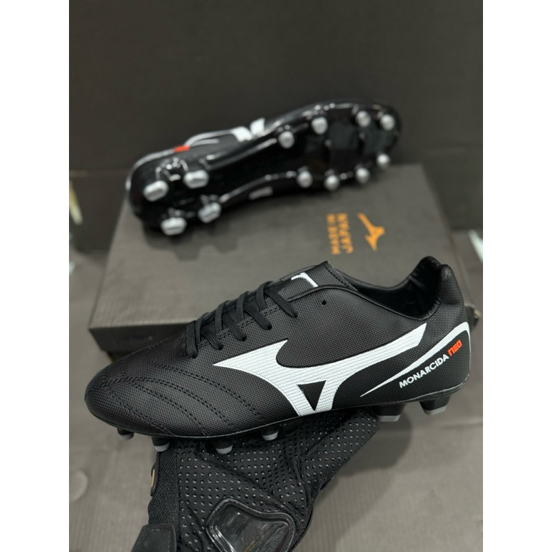 รองเท้ากีฬารองเท้าฟุตบอล Mizuno งาน เกรด A สินค้ามีแถบดันส่งรองเท้ารับประกันสินค้าตรงปก 100%
