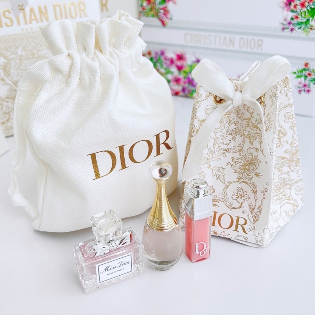 Dior Perfume Miniature Set 4 Items ( Perfumes + Lip Gloss + ถุงผ้า )