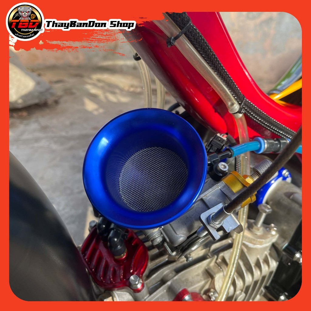 ปากแตรแต่งซ่อนตะแกรงกันหินด้านใน เรือน CBR250 CRF  ช่วยดึงอากาศรอบท้ายได้ดียิ่งขึ้น พร้อมจัดส่ง