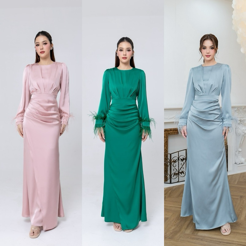 luxe เดรสเสื้อคอกลมแขนยาว กระโปรงยาวจับเดรปข้างลำตัว ดีเทลแต่งจีบเดฟด้านข้าง ช่วยอำพรางหุ่น ตัวชุดทำจากผ้าพรีเมี่ยม