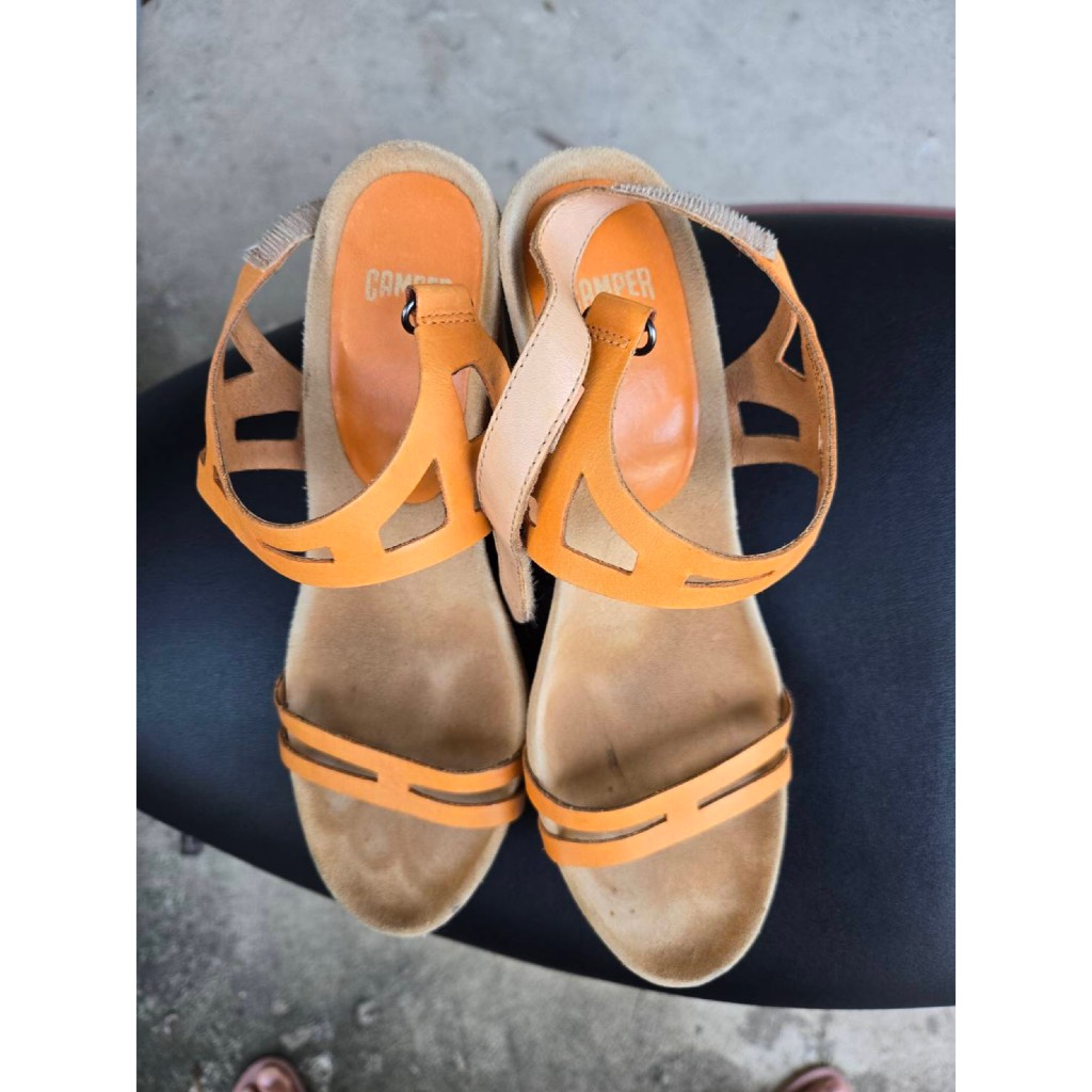 รองเท้ามือสอง ยี่ห้อ camper