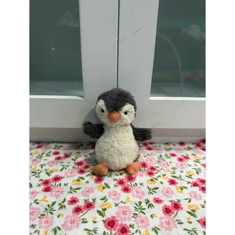 ตุ๊กตาJellycat Peanut Penguin เจลลี่แคท เจลลี่แคทเพนกวิน