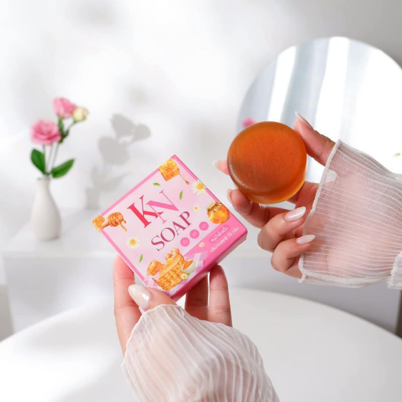 KN​ SOAP​ สบู่​น้ำผึ้ง​ขมิ้น​ สกัด​จาก​ธรรมชาติ​💯 ​ลด​การ​เกิด​สิว​บำรุง​ผิว​แห้ง​และ​ผิวหมอง​ค​ล้ำ​