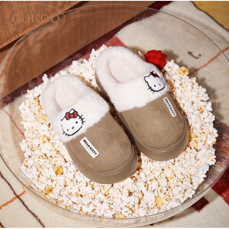 (กากีสีใหม่)Gukoo Sanrio Hello Kitty Plush Winter Slippers สลิปเปอร์ขนนิ่มใส่ในบ้านหน้าหนาว