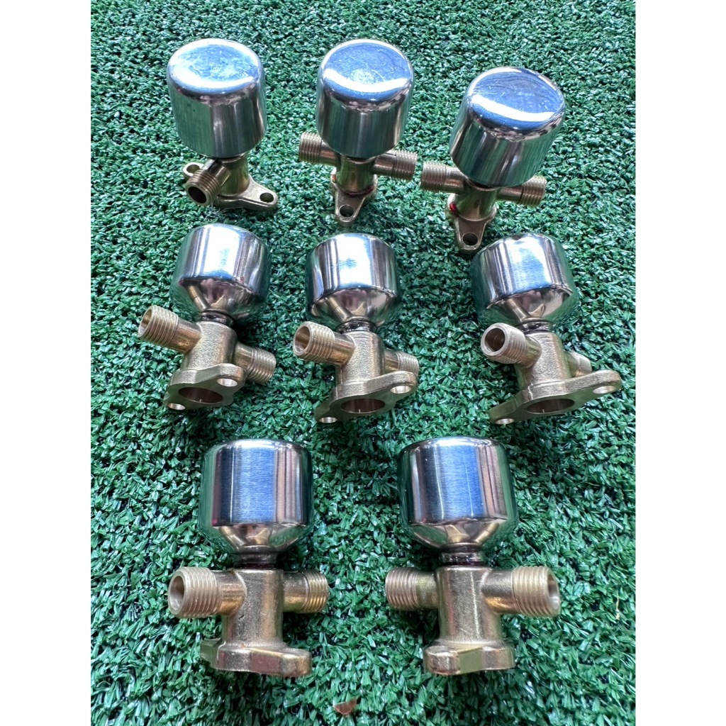 หม้อลมเพิ่มแรงดันเครื่องพ่นยา 767 พร้อมข้อต่อทองเหลือง 2 ทาง ใช้ได้ทั้ง 2 จังหวะ และ 4 จังหวะ