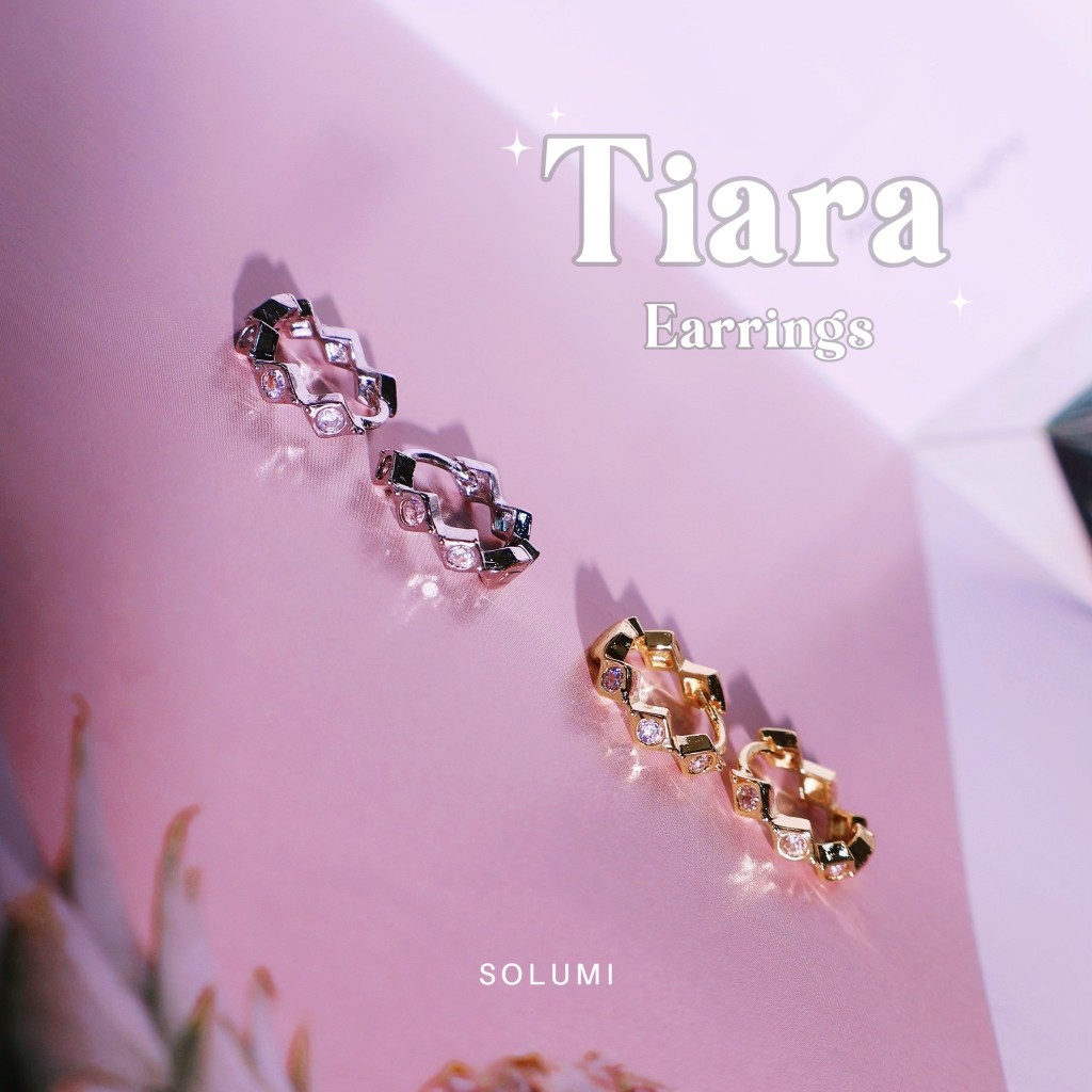 ต่างหูห่วงประดับเพชร สีทองและสีเงิน SOLUMI Tiara earrings ต่างหู Nickel free