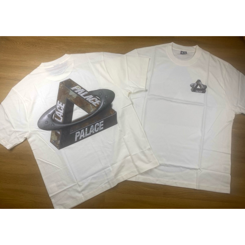 ใหม่พร้อมส่ง ของแท้ เสื้อยืด Palace x OAKLEY Tri Ferg Cream Tee