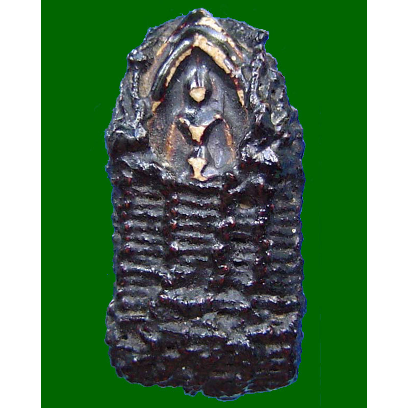 หลวงปู่ภู วัดอินทร์ พิมพ์อุ้มบาตร ถักเชือก ลงรักเก่า พร้อมตลับทองลงยา ลงหนังสือ The Art Of Siam คอลั