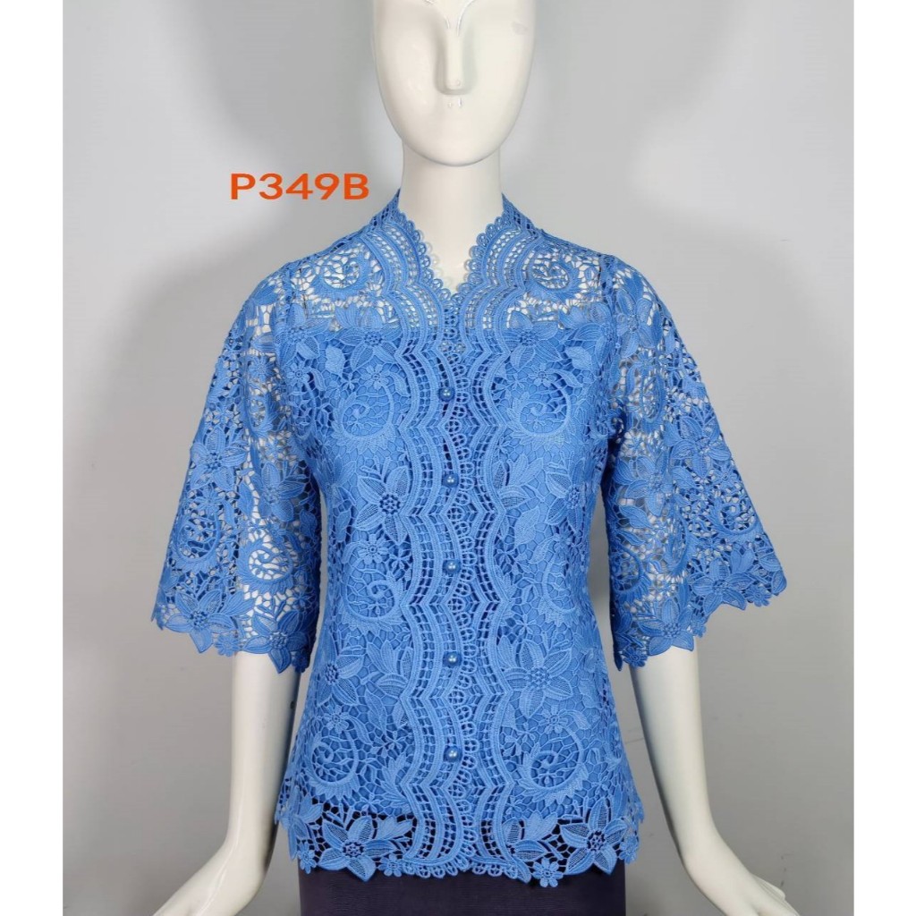 Pink Boutique อก 38"-46" เสื้อลูกไม้คอวี กระดุมหน้า แขนบาน ยาว 5 ส่วน เนื้อผ้าลูกไม้ ลายสวยมากค่ะ เกรดพรีเมียม