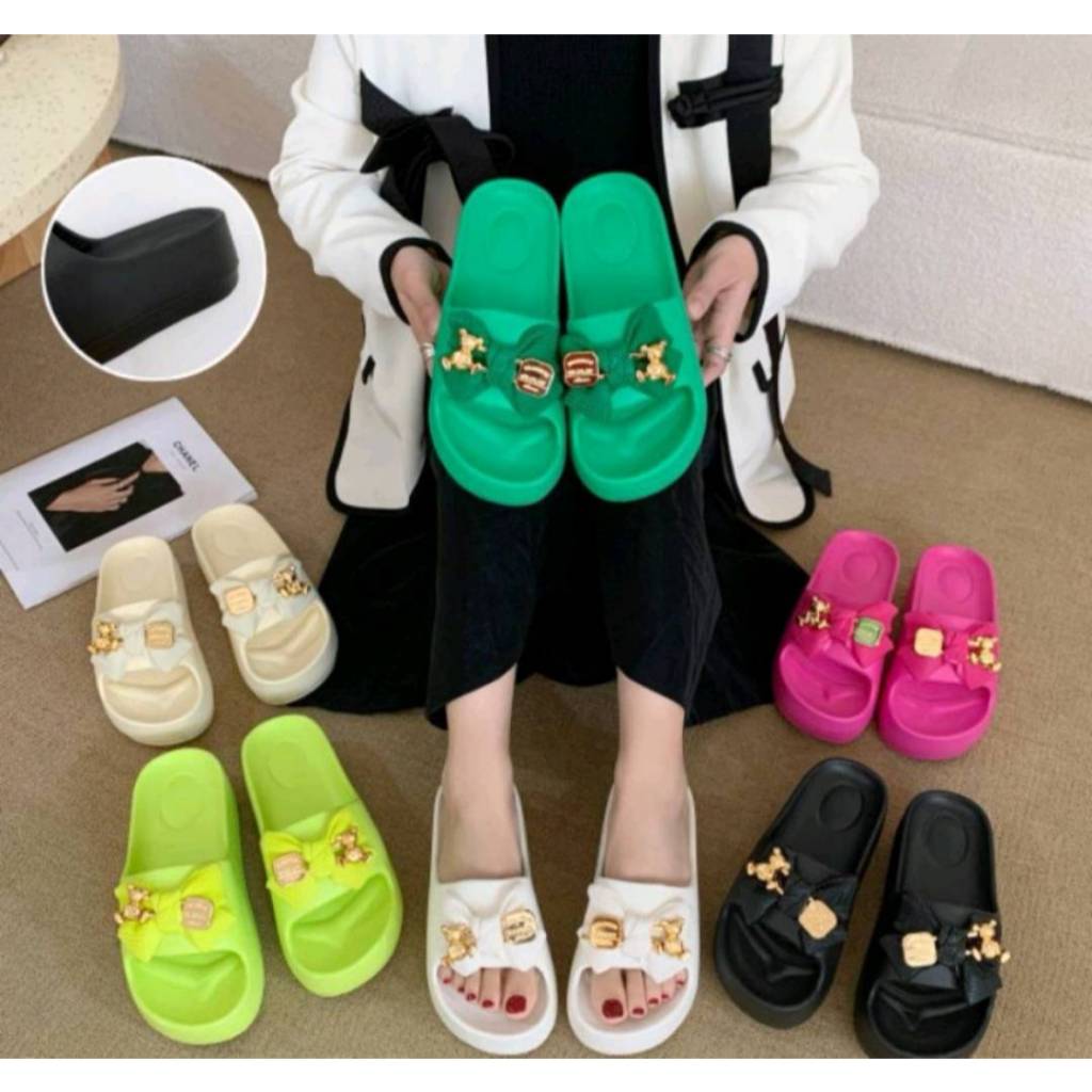 มาใหม่พร้อมส่ง รองเท้าแตะแบบสวมวัสดุยาง EVA แท้ พื้นนิ่ม ใส่ลุยน้ำได้ ไม่เหม็นอับ (พื้นหนา5.5cm)T-388