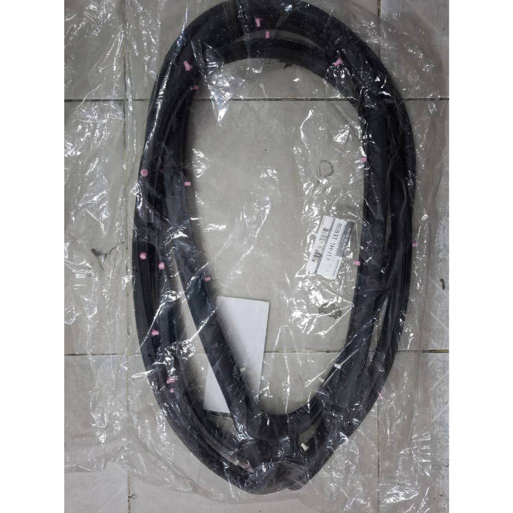 ยางขอบประตูหน้าข้างซ้าย NISSAN MARCH K13 80831-1HH1A WEATHERSTRIP-FRONT DOOR,LH