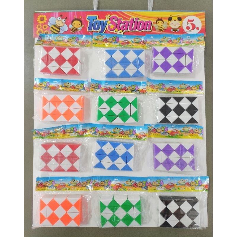 ของเล่นติดแผง รูบิค แบบยาว คละสี ในแผงมี 12 ชิ้น ปลีกส่ง