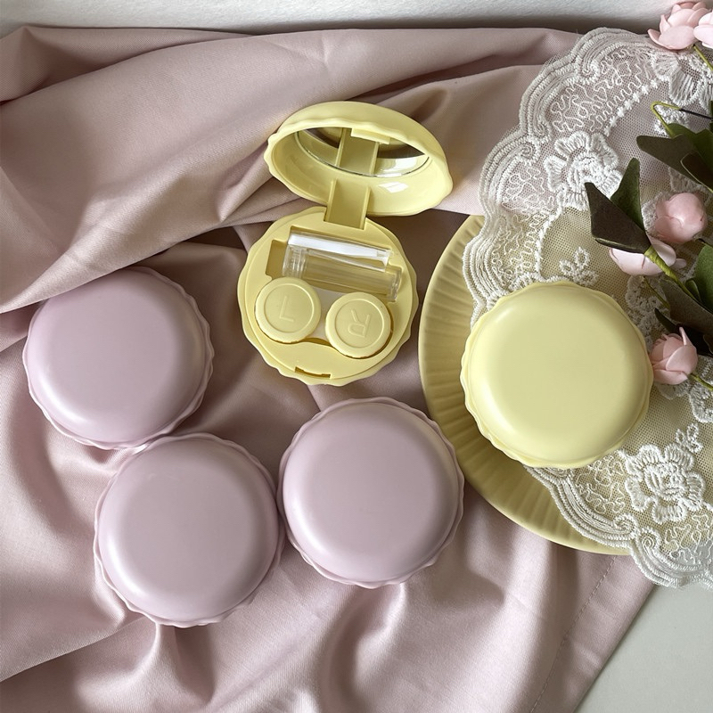 พร้อมส่ง ตลับคอนแทคเลนส์ รุ่นมาการอง สีชมพู เหลือง กระจก ตลับ ที่คีบ ที่ช่วยใส่ ขวดใส่น้ำยาล้างคอน น่ารัก เซ็ต4ชิ้น