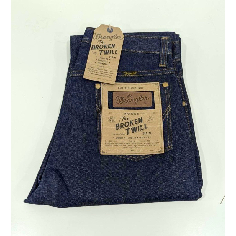 กางเกงยีนส์ Wrangler Mwz 213 แท้ ป้ายม้า ของใหม่ เอว 31