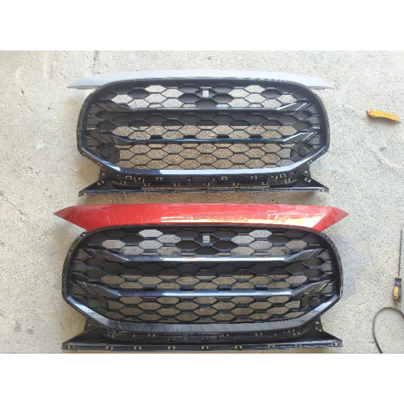 กระจังหน้า Mu-x2025 มือ2