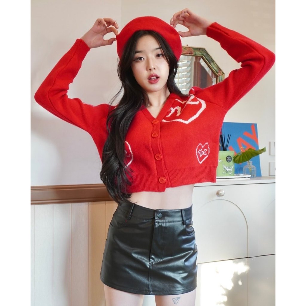 👕Jarinya👕เสื้อคาดิแกนไหมพรมลายหัวใจ me ผ้าหนานุ่ม ใส่สบาย