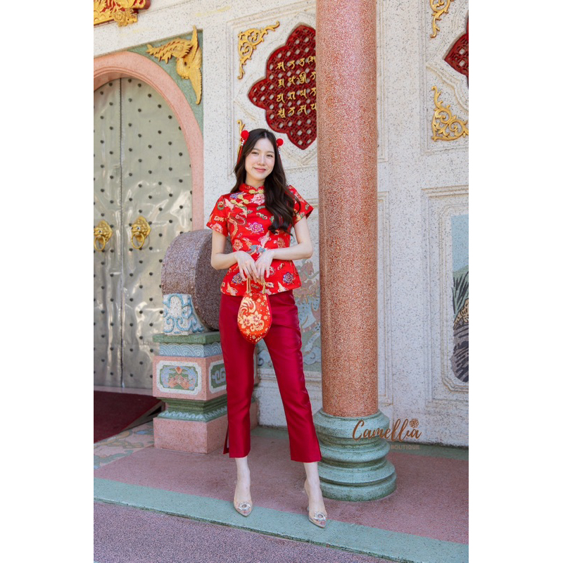 CNYชุดSet เสื้อผ้าทอคอจีนแต่งกระดุมสีทอง + กางเกงขายาว 9 ส่วน สีแดงพื้นสวยเข้าชุดกันมาก