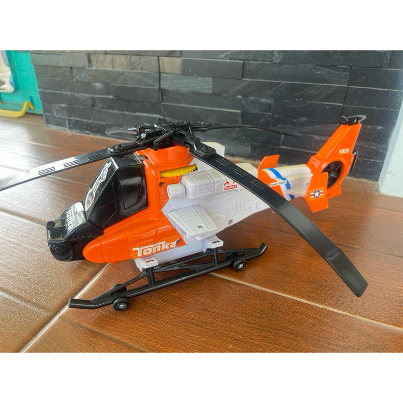 เฮลิคอปเตอร์   Tonka