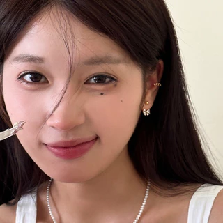 Suwann.na [ราคาต่อคู่] ต่างหู ต่างหูเงินแท้ ต่างหูโบว์เพชรห้อย